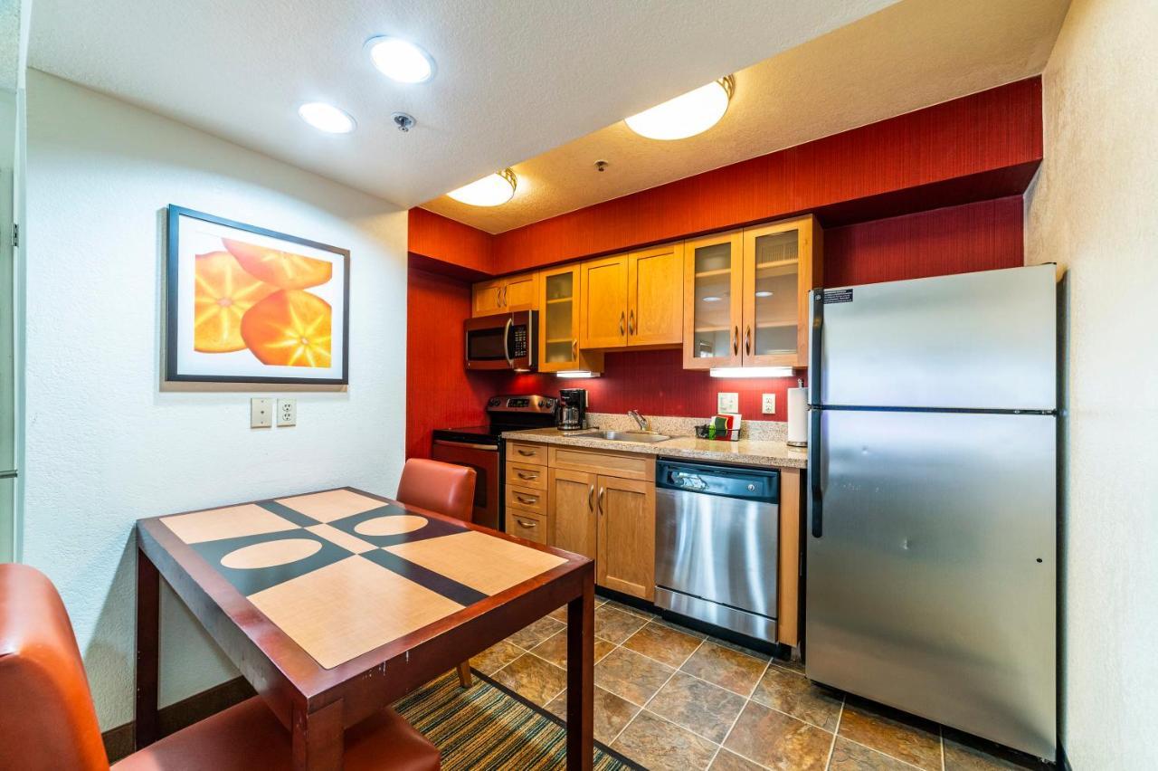 Metro Phx Queen Upstairs Sleeps 4 Modern Design Amenities Phoenix