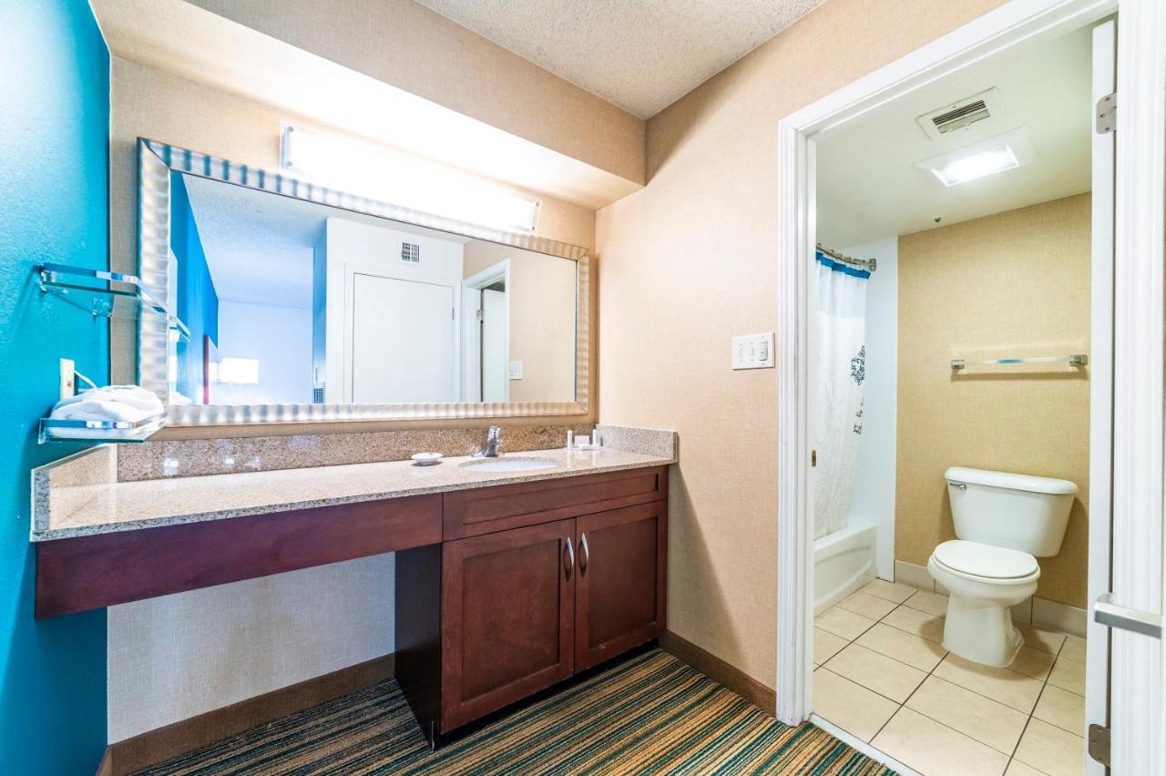 Metro Phx Queen Upstairs Sleeps 4 Modern Design Amenities Phoenix