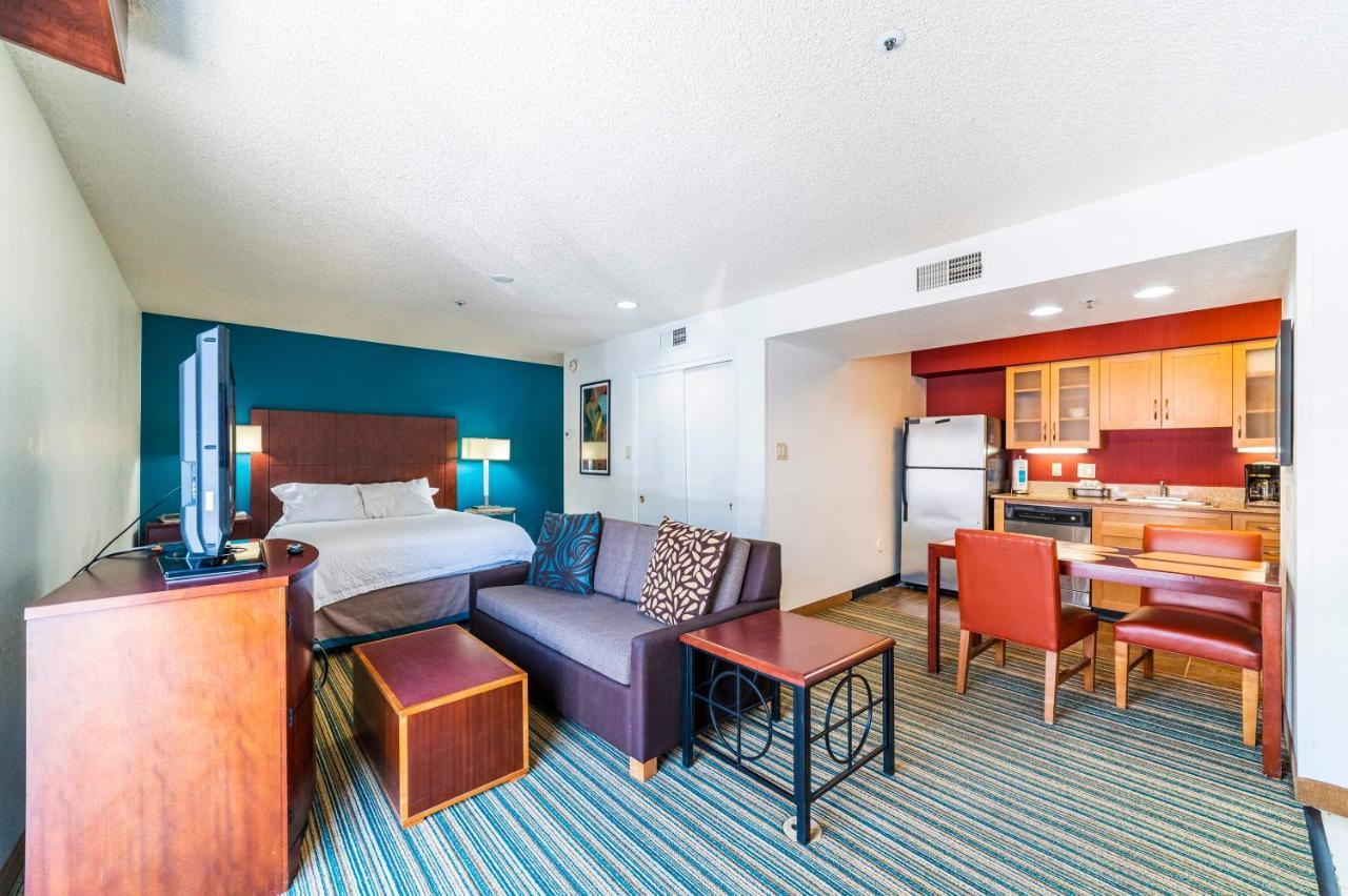 Metro Phx Queen Upstairs Sleeps 4 Modern Design Amenities Apartment Phoenix